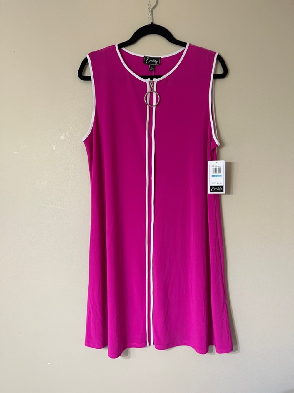 NWT Everlily Fuchsia Sleeveless Midi Dress with White Trim and Ring Zip